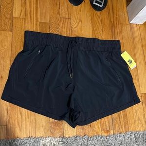 NWT All in motion mid rise shorts XXL